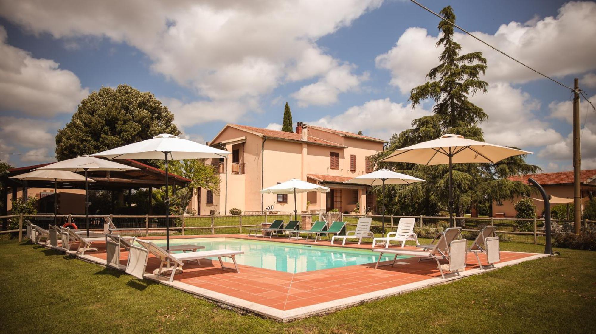 Agriturismo Poggio Alle Calle Saturnia Luaran gambar