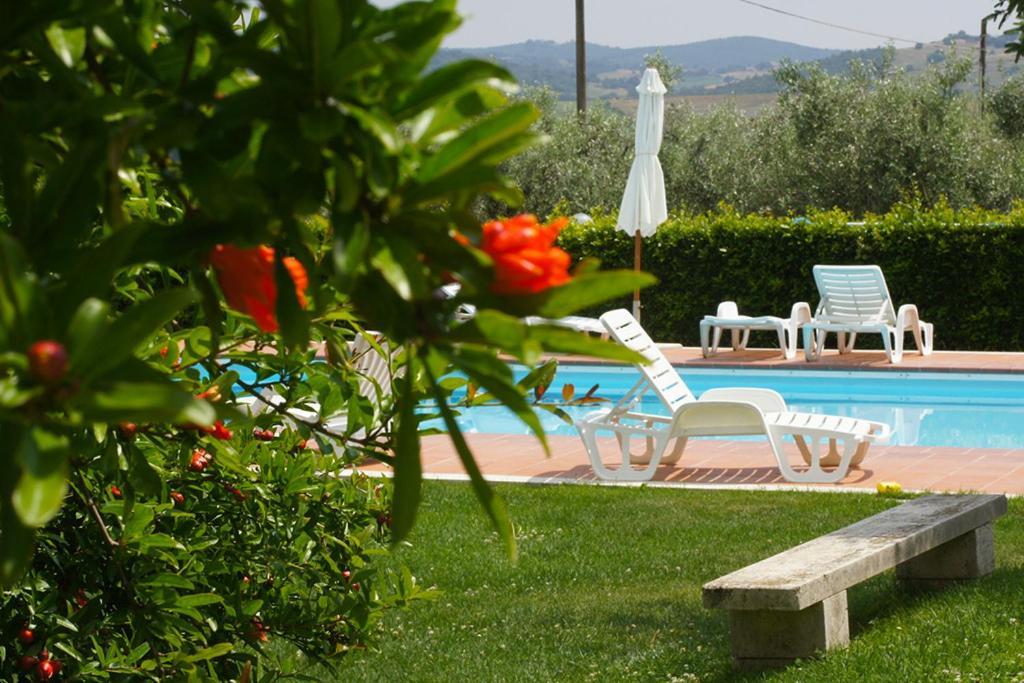 Agriturismo Poggio Alle Calle Saturnia Luaran gambar